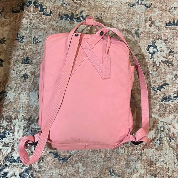 Kankan medium sized pink backpack - Picture 2 of 3